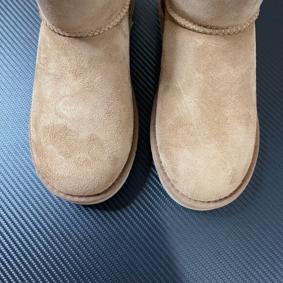 Womens UGG Light Brown Buckle Snow Boots - Picture 9 of 10